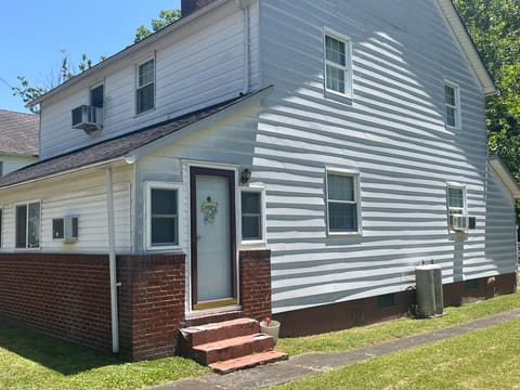 249 W Main Street, Lynch, KY 40855 — photo 2