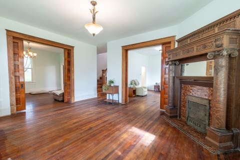 101 W Wellington Street, Hickman, KY 42050 — photo 2