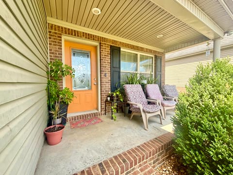 102 Saddlebrook Court, Hopkinsville, KY 42240 — photo 2