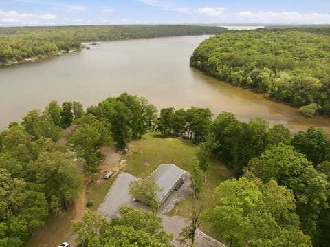 456 Kentucky Lake Drive, Murray, KY 42071 — photo 5
