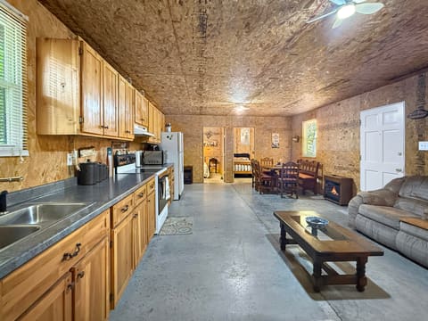 146 Hesley Drive, New Concord, KY 42076 — photo 5