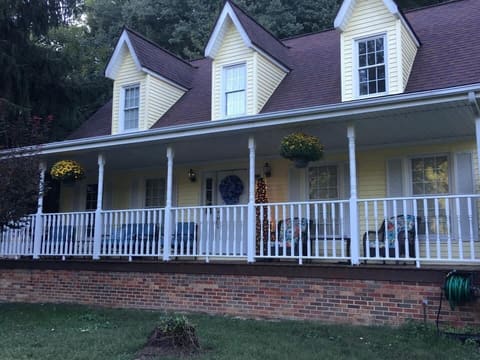 5084 Middle Fork Road, Salyersville, KY 41465 — photo 2