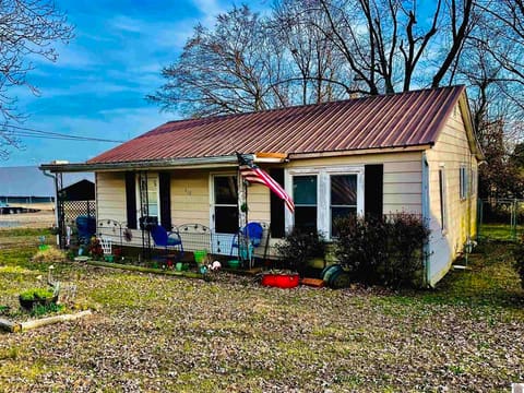 312 Drivers Lane, Mayfield, KY 42066 — photo 2