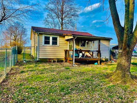 312 Drivers Lane, Mayfield, KY 42066 — photo 3