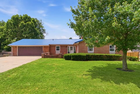 206 Hiawatha Trail, Georgetown, KY 40324 — photo 2