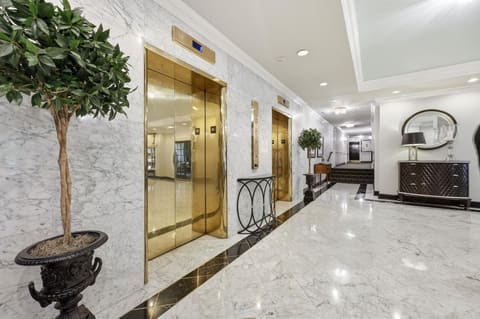 101 S Hanover Avenue 8D, Lexington, KY 40502 — photo 2
