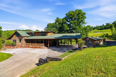 4664 Maple Creek Road, Williamsburg, KY 40769 — photo 3