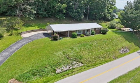 3590 KY-638, Manchester, KY 40962 — photo 3