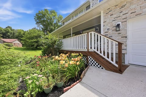 3826 Hickory Hill Drive, Somerset, KY 42503 — photo 5