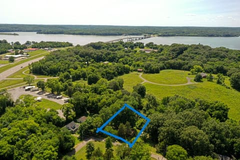 410 Canton Lakeshore Drive, Cadiz, KY 42211 — photo 2