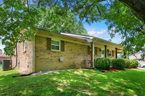 1919 Gilberts Creek Road, Lancaster, KY 40444 — photo 2