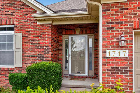 1717 Betty's Court, Lexington, KY 40505 — photo 2