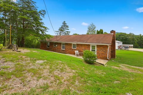 104 Crouch Lane, Irvine, KY 40336 — photo 3