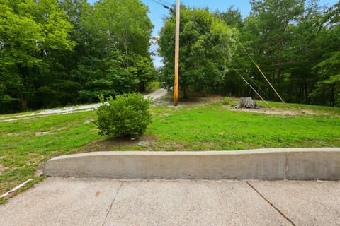104 Crouch Lane, Irvine, KY 40336 — photo 4