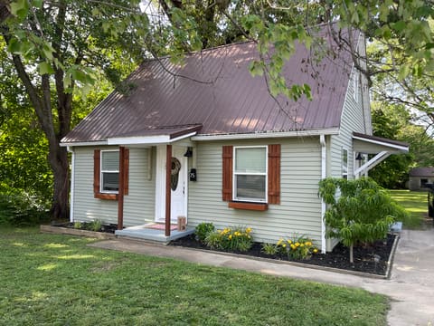 75 W Mclaughlin Avenue, Madisonville, KY 42431 — photo 2