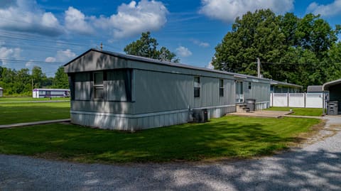 2520 Homewood Avenue, Paducah, KY 42003 — photo 2