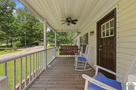 18 Kenwood Drive, Murray, KY 42071 — photo 3