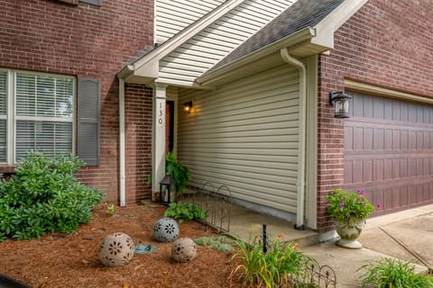 130 Carriage Lane, Midway, KY 40347 — photo 4