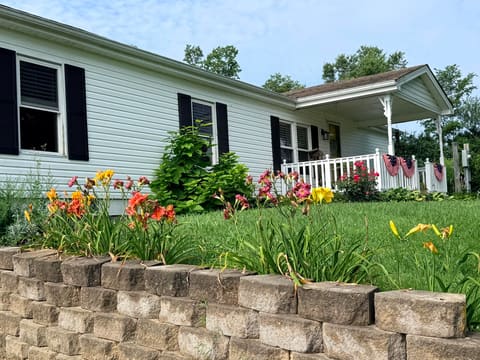 893 Herndon Lane, Eminence, KY 40019 — photo 2