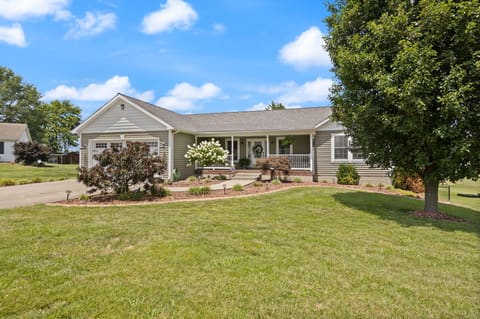 135 Cloverfield Drive, Campbellsville, KY 42718 — photo 4
