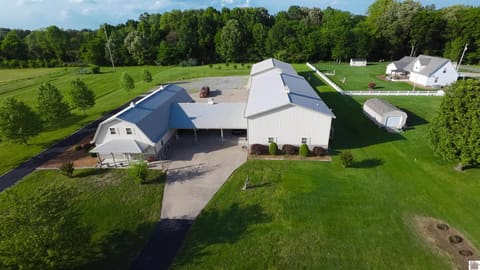 1040 Lone Valley Road, Calvert City, KY 42029 — photo 2