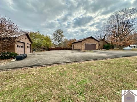8898 E St Rt, Mayfield, KY 42066 — photo 3