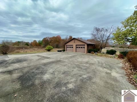 8898 E St Rt, Mayfield, KY 42066 — photo 5