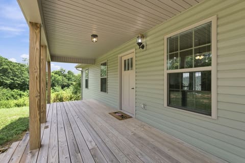 14240 Hwy 2004, McKee, KY 40447 — photo 2