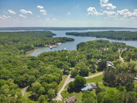 396 Shoreline Drive, New Concord, KY 42076 — photo 3