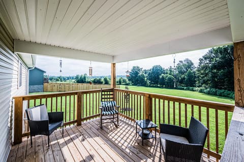 260 Walnut Grove Drive, Smiths Grove, KY 42171 — photo 5