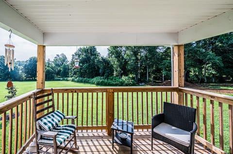 260 Walnut Grove Drive, Smiths Grove, KY 42171 — photo 4