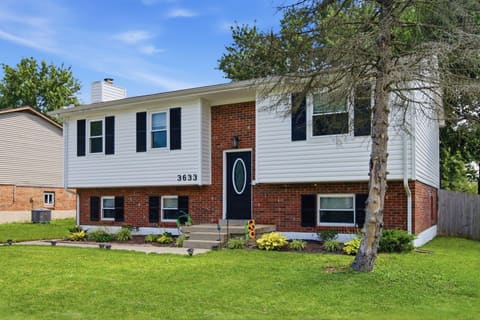 3633 Sundart Drive, Lexington, KY 40517 — photo 2