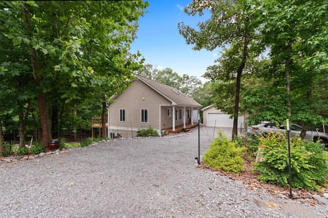 134 Tall Oaks Circle, Cadiz, KY 42211 — photo 2