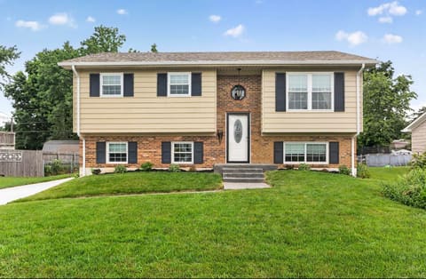 515 Pinoak Drive, Nicholasville, KY 40356 — photo 2