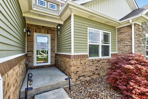 140 Westwoods Drive, Georgetown, KY 40324 — photo 2