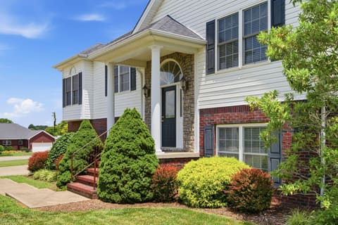 1052 Running Brook Drive, Lawrenceburg, KY 40342 — photo 5