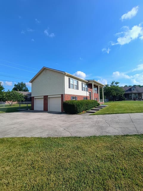 504 Scenic View Circle, Berea, KY 40403 — photo 3