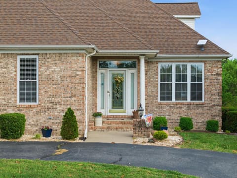 113 Clubhouse Drive, Ledbetter, KY 42058 — photo 2