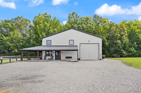 127 Freeman Lake Lane, Russell Springs, KY 42642 — photo 2
