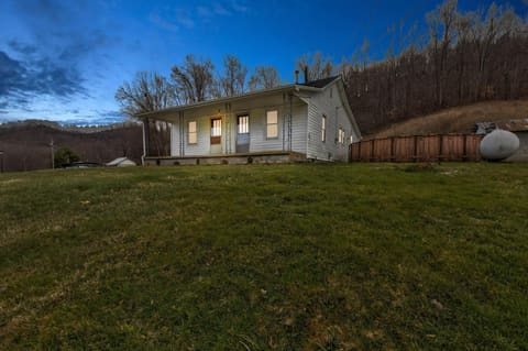 25 Calk Lake Road, Jeffersonville, KY 40337 — photo 2