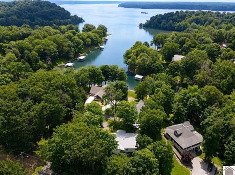 620 Cypress Court, Kuttawa, KY 42055 — photo 2