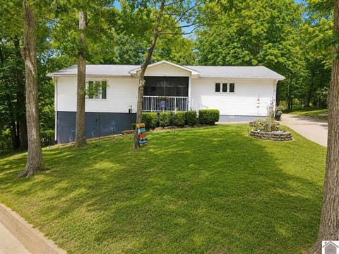620 Cypress Court, Kuttawa, KY 42055 — photo 5