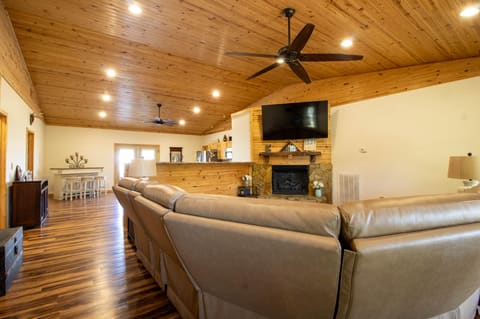 12082 Johnson Mill Road, Crofton, KY 42217 — photo 2