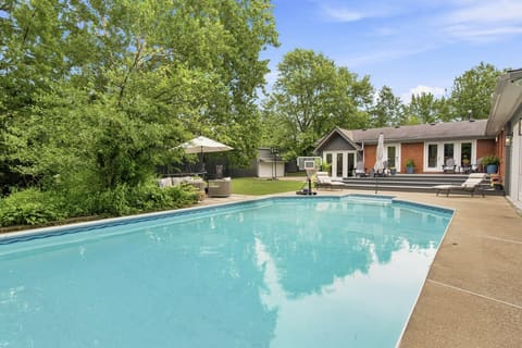 310 Idle Hour Drive, Lexington, KY 40502 — photo 2
