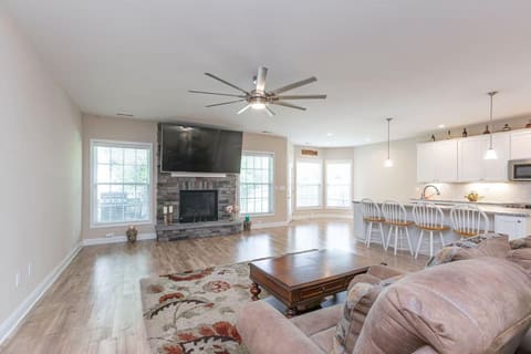 2708 Sandersville Road, Lexington, KY 40511 — photo 3