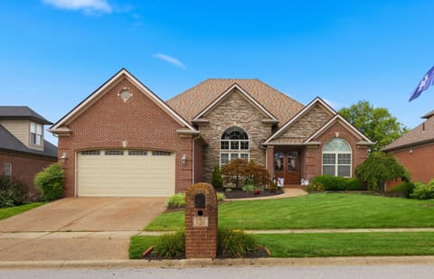 128 Kingston Drive, Georgetown, KY 40324 — photo 2