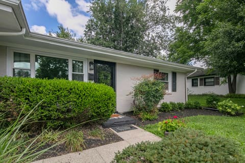 3475 Greentree Road, Lexington, KY 40517 — photo 2