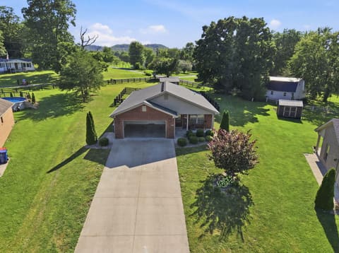 1054 Burnell Drive, Berea, KY 40403 — photo 3