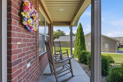 1054 Burnell Drive, Berea, KY 40403 — photo 4