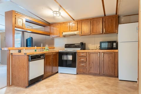 813 Travis Road, Kuttawa, KY 42055 — photo 4